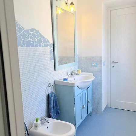 House Ilaria Topazio Apartment