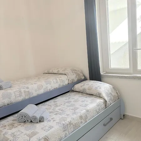 House Ilaria Topazio Apartment *